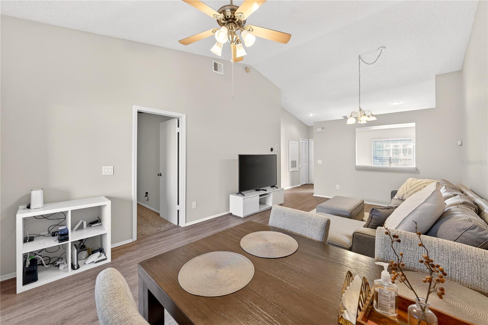 Image 16 of 43 For 14432 Bay Isle Dr