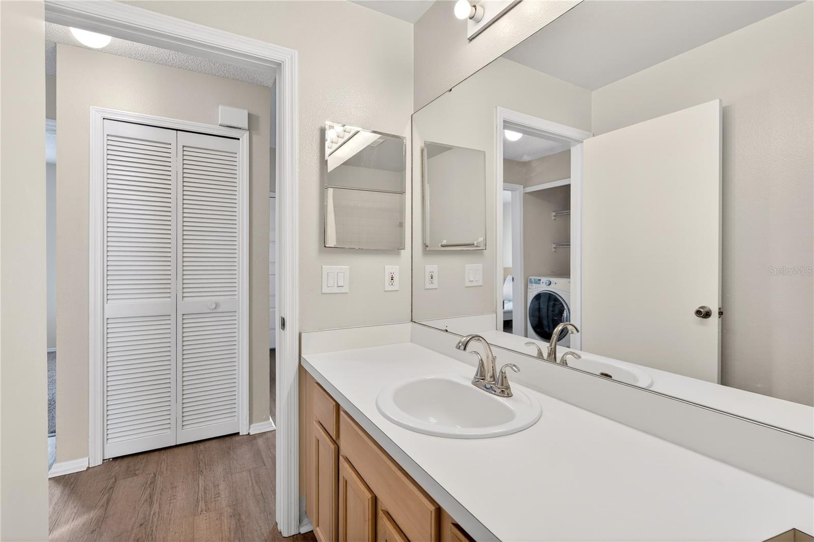 Image 29 of 43 For 14432 Bay Isle Dr