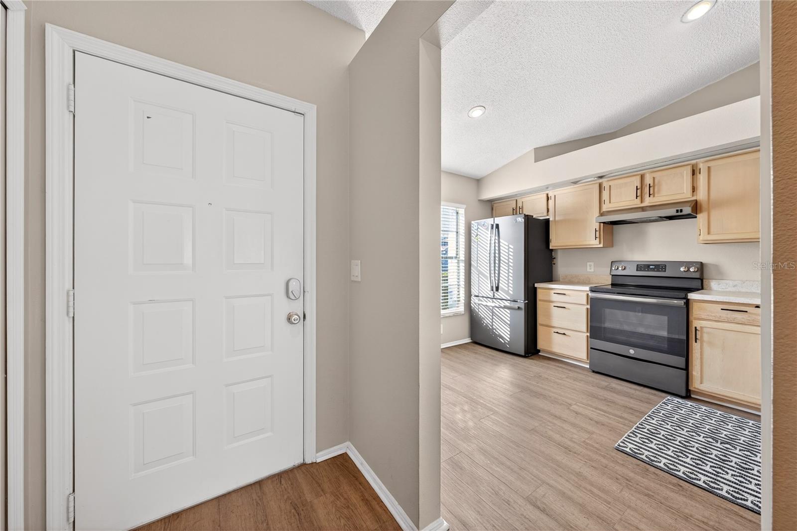 Image 5 of 43 For 14432 Bay Isle Dr