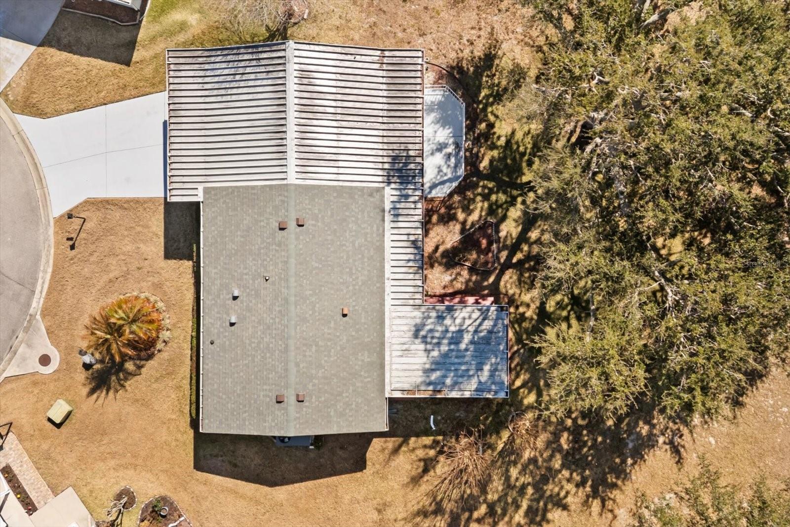 Image 31 of 39 For 4122 Myrtle Oak Court 851