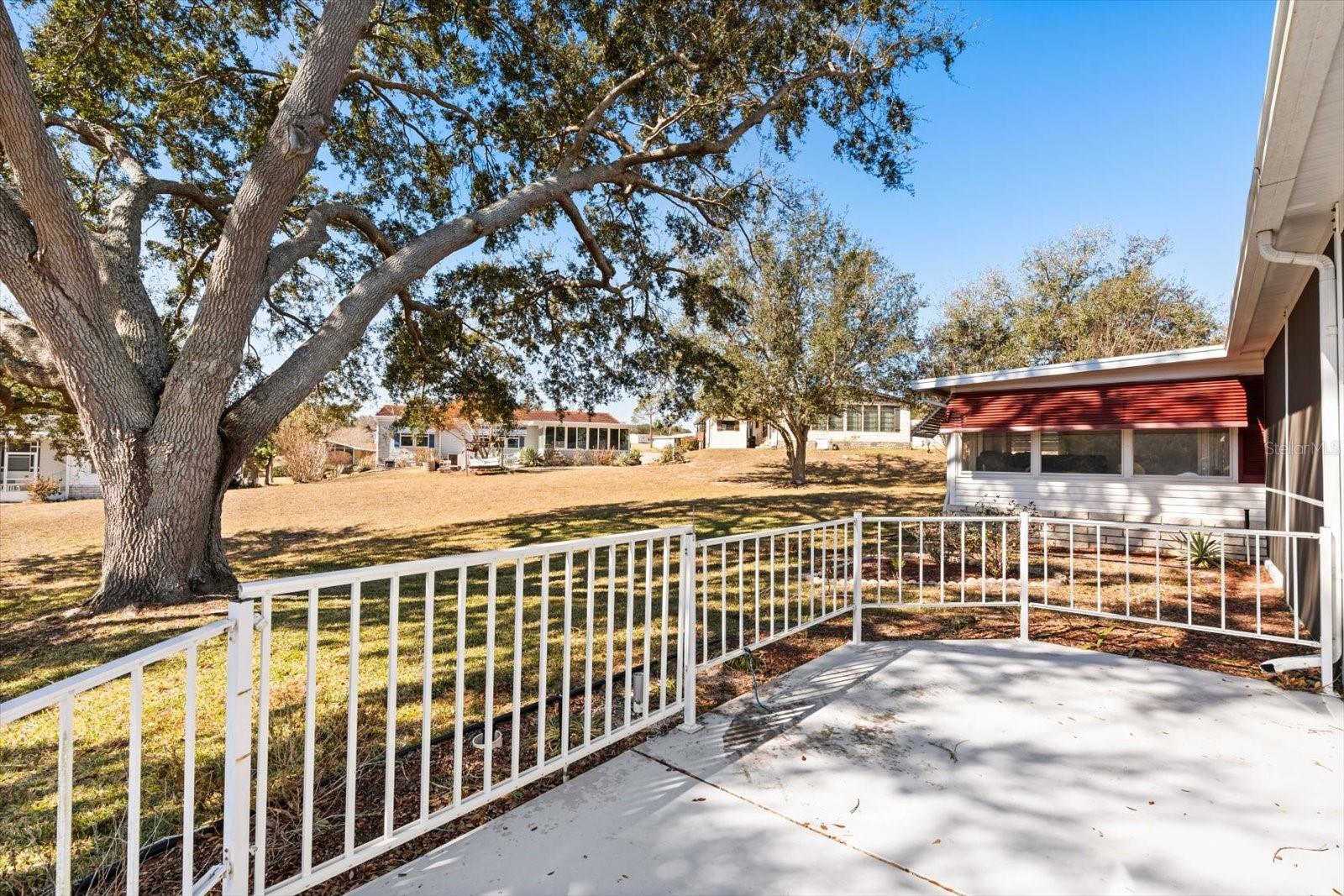 Image 6 of 39 For 4122 Myrtle Oak Court 851