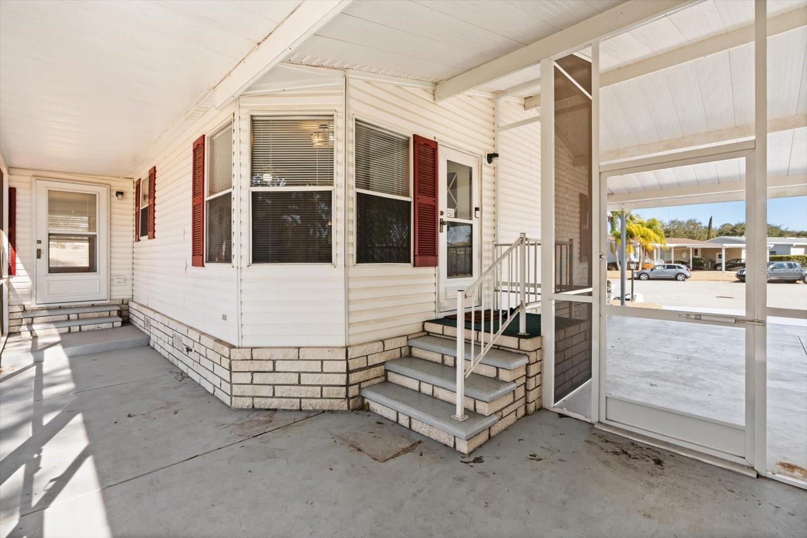 Image 7 of 39 For 4122 Myrtle Oak Court 851