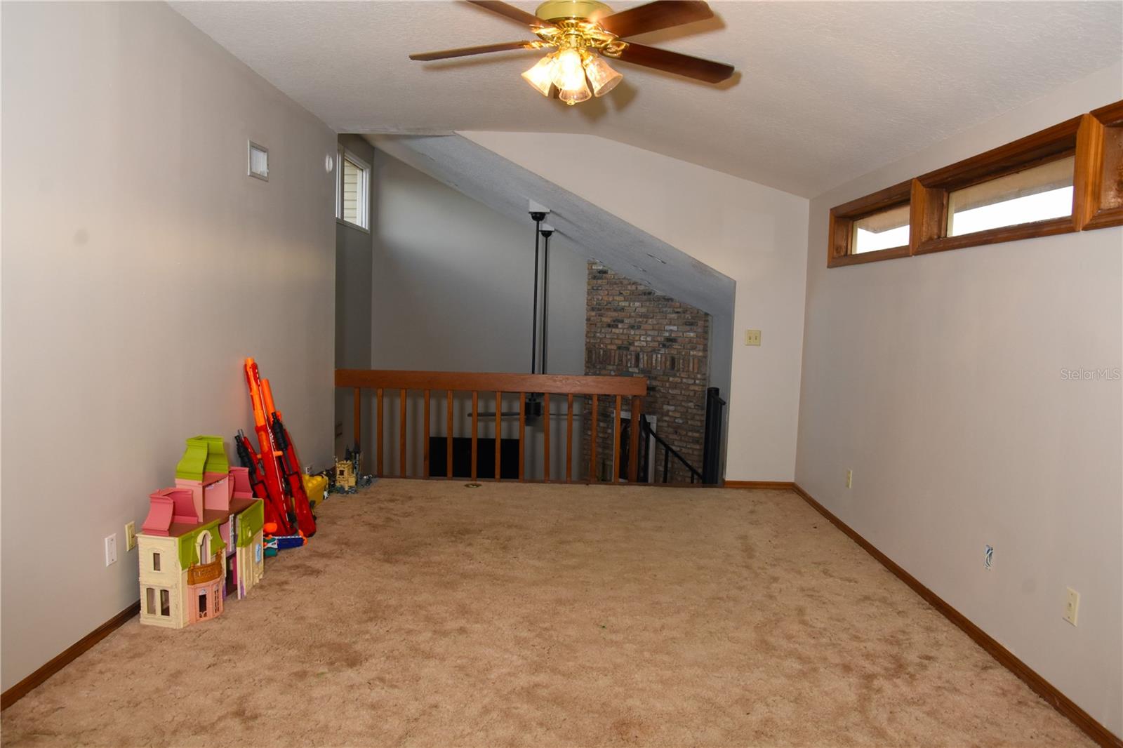 Image 18 of 33 For 756 Waywood Avenue