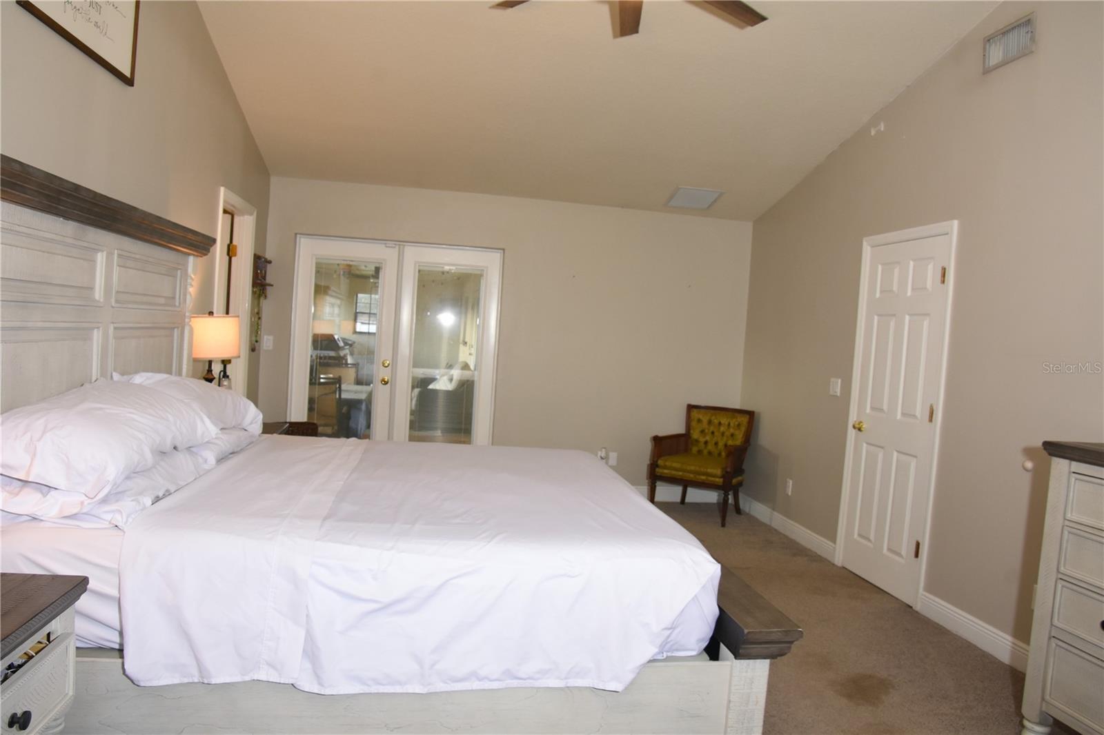 Image 25 of 33 For 756 Waywood Avenue