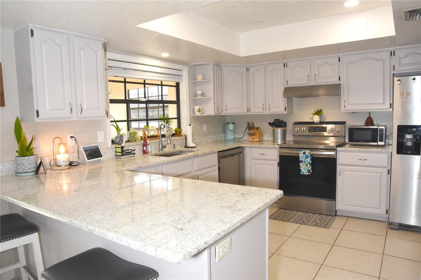 Image 9 of 33 For 756 Waywood Avenue