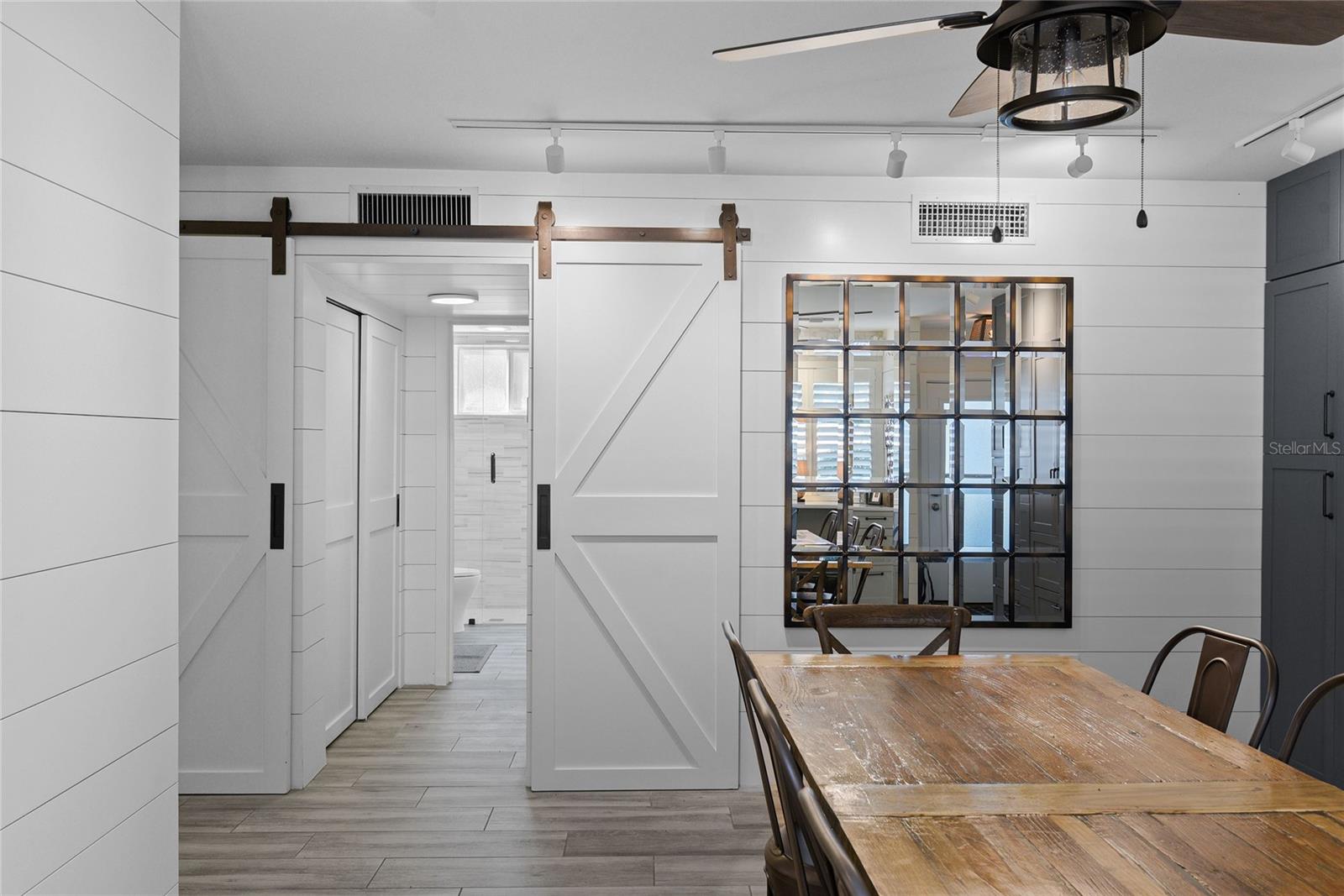 Image 11 of 27 For 1140 Orlando Avenue C2