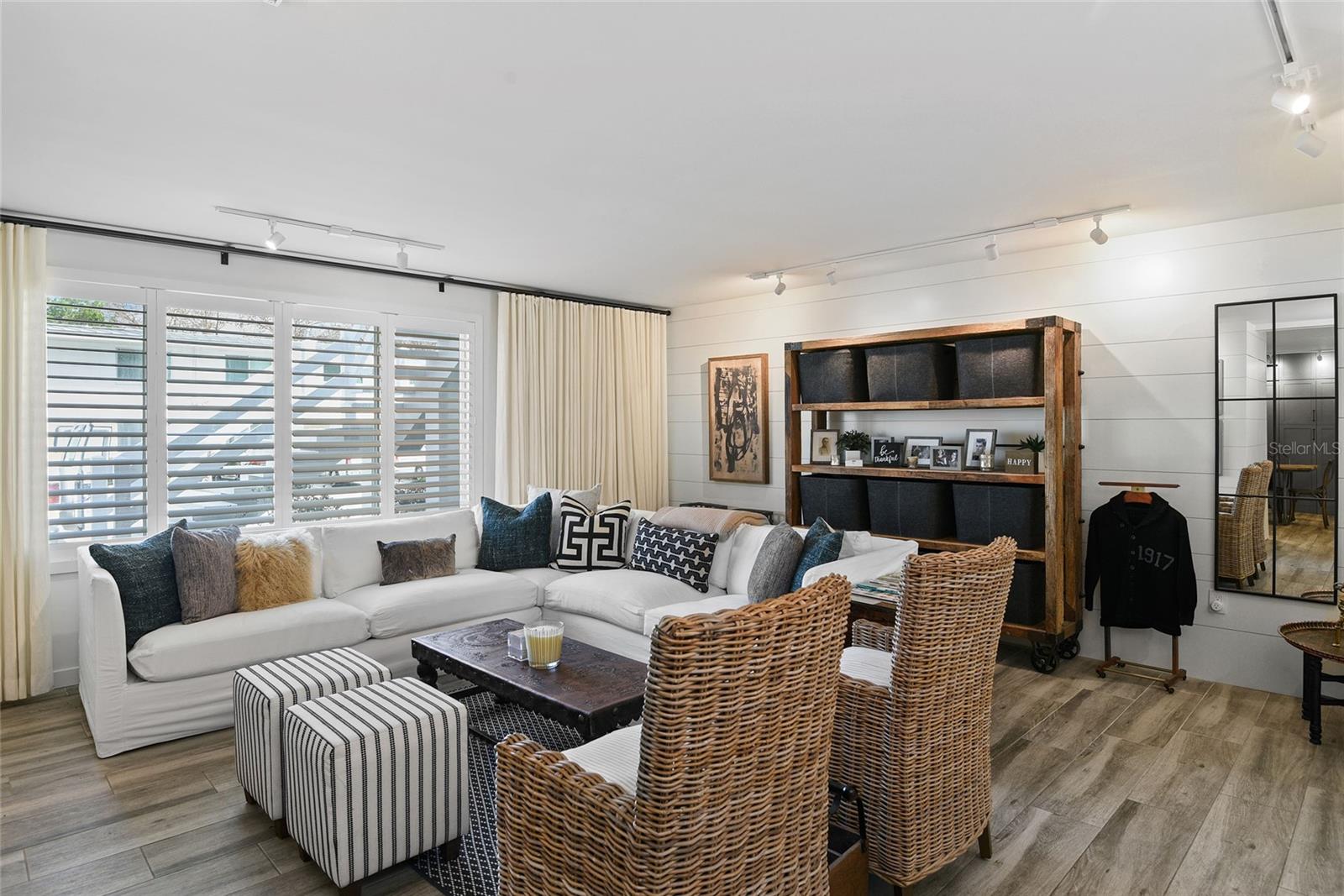 Image 2 of 27 For 1140 Orlando Avenue C2