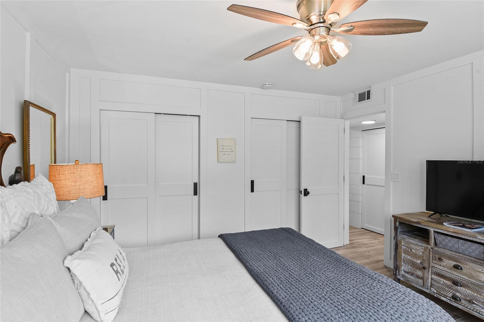 Image 20 of 27 For 1140 Orlando Avenue C2