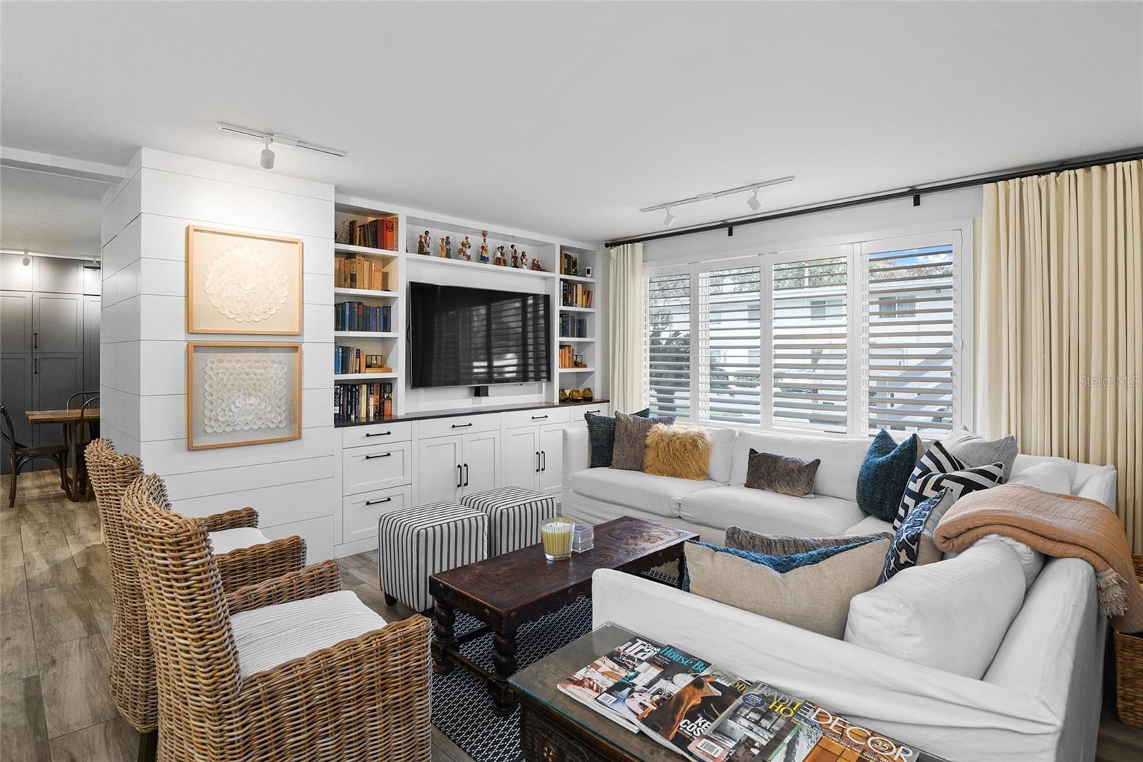 Image 3 of 27 For 1140 Orlando Avenue C2