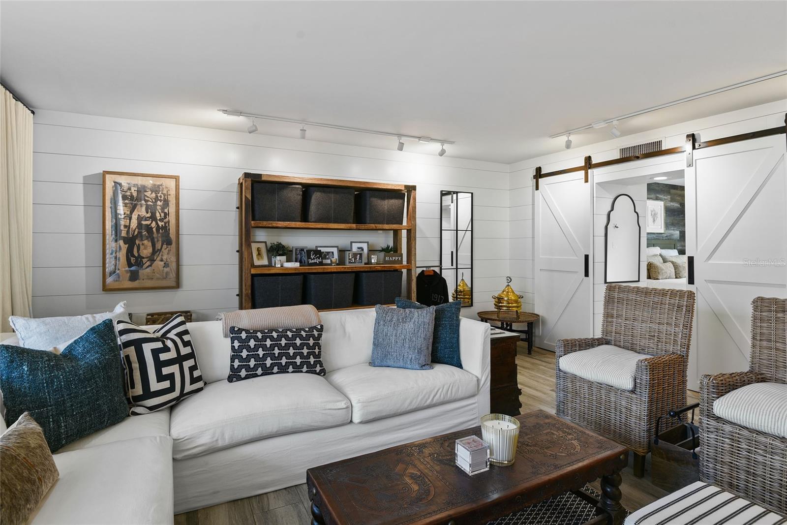 Image 5 of 27 For 1140 Orlando Avenue C2