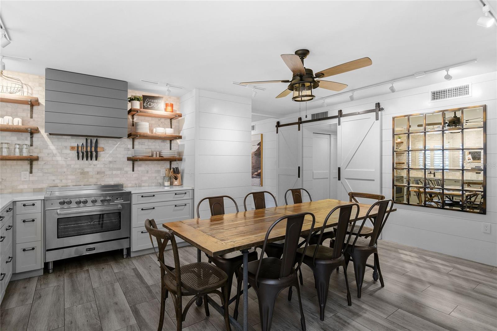 Image 7 of 27 For 1140 Orlando Avenue C2