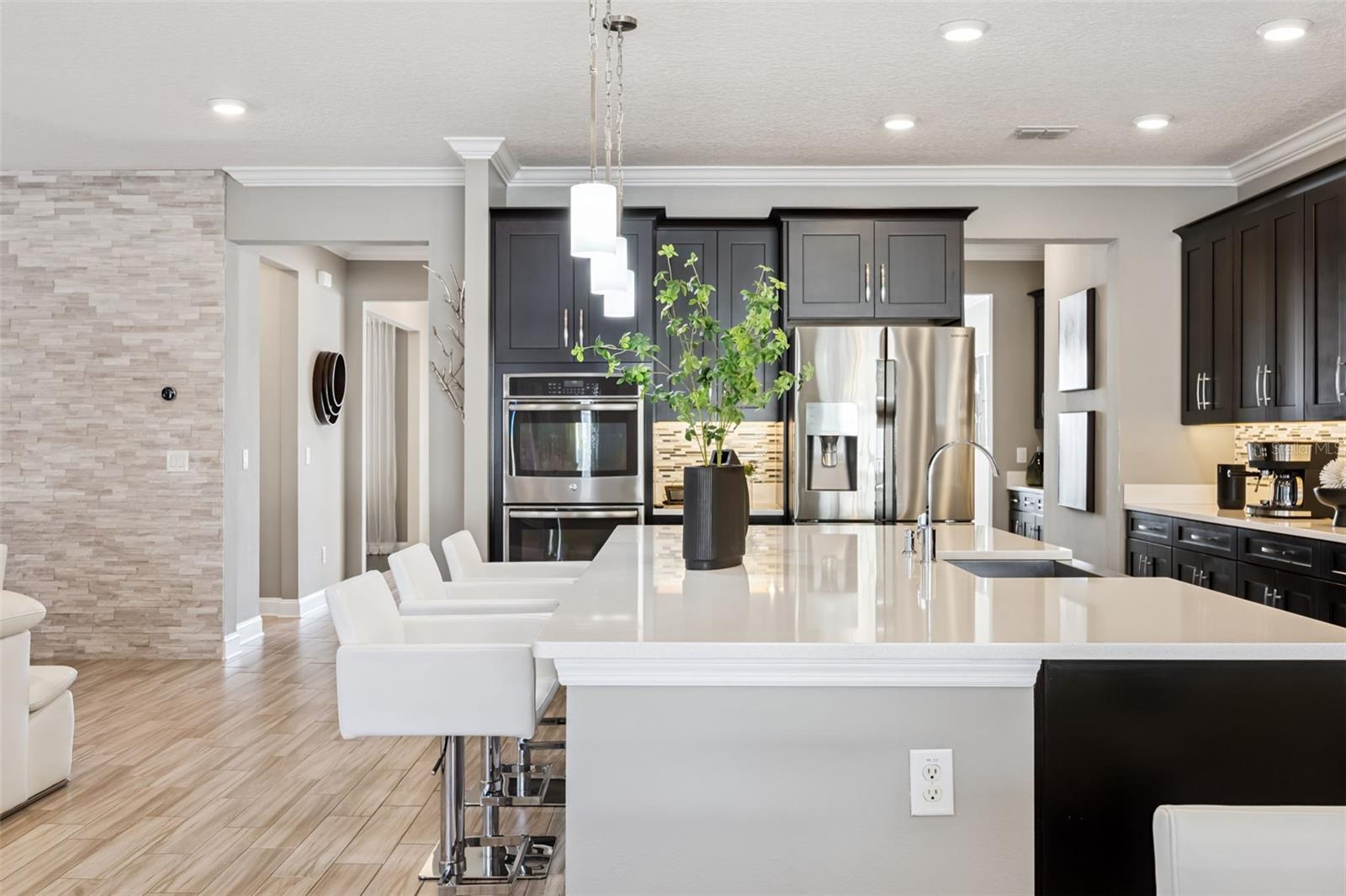 Image 25 of 100 For 16115 Johns Lake Overlook Drive