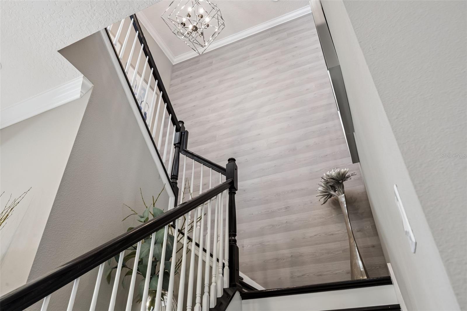 Image 31 of 100 For 16115 Johns Lake Overlook Drive