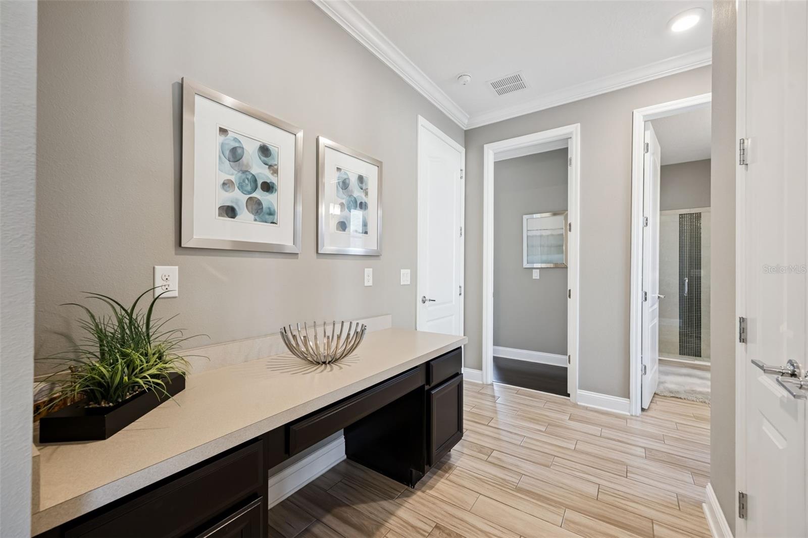 Image 56 of 100 For 16115 Johns Lake Overlook Drive