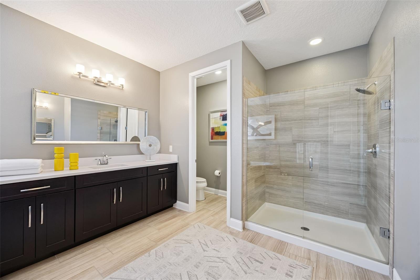 Image 61 of 100 For 16115 Johns Lake Overlook Drive