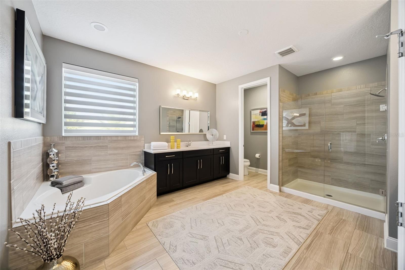 Image 62 of 100 For 16115 Johns Lake Overlook Drive