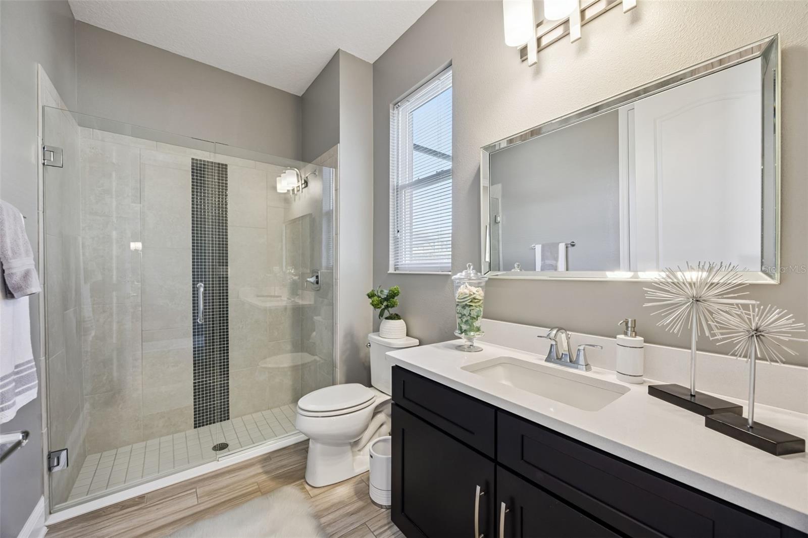 Image 64 of 100 For 16115 Johns Lake Overlook Drive