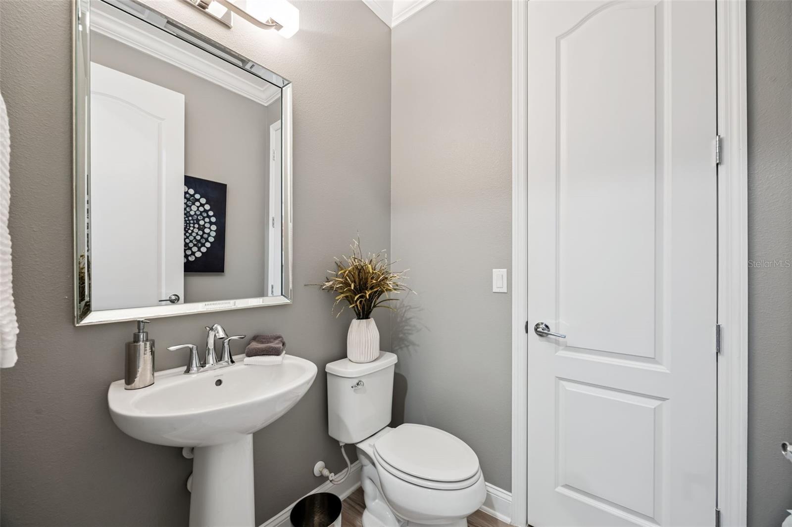 Image 66 of 100 For 16115 Johns Lake Overlook Drive