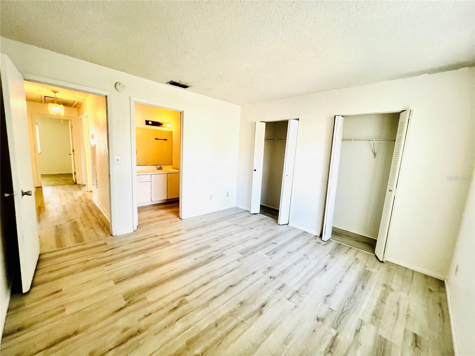 Image 11 of 28 For 532 Winter Terrace