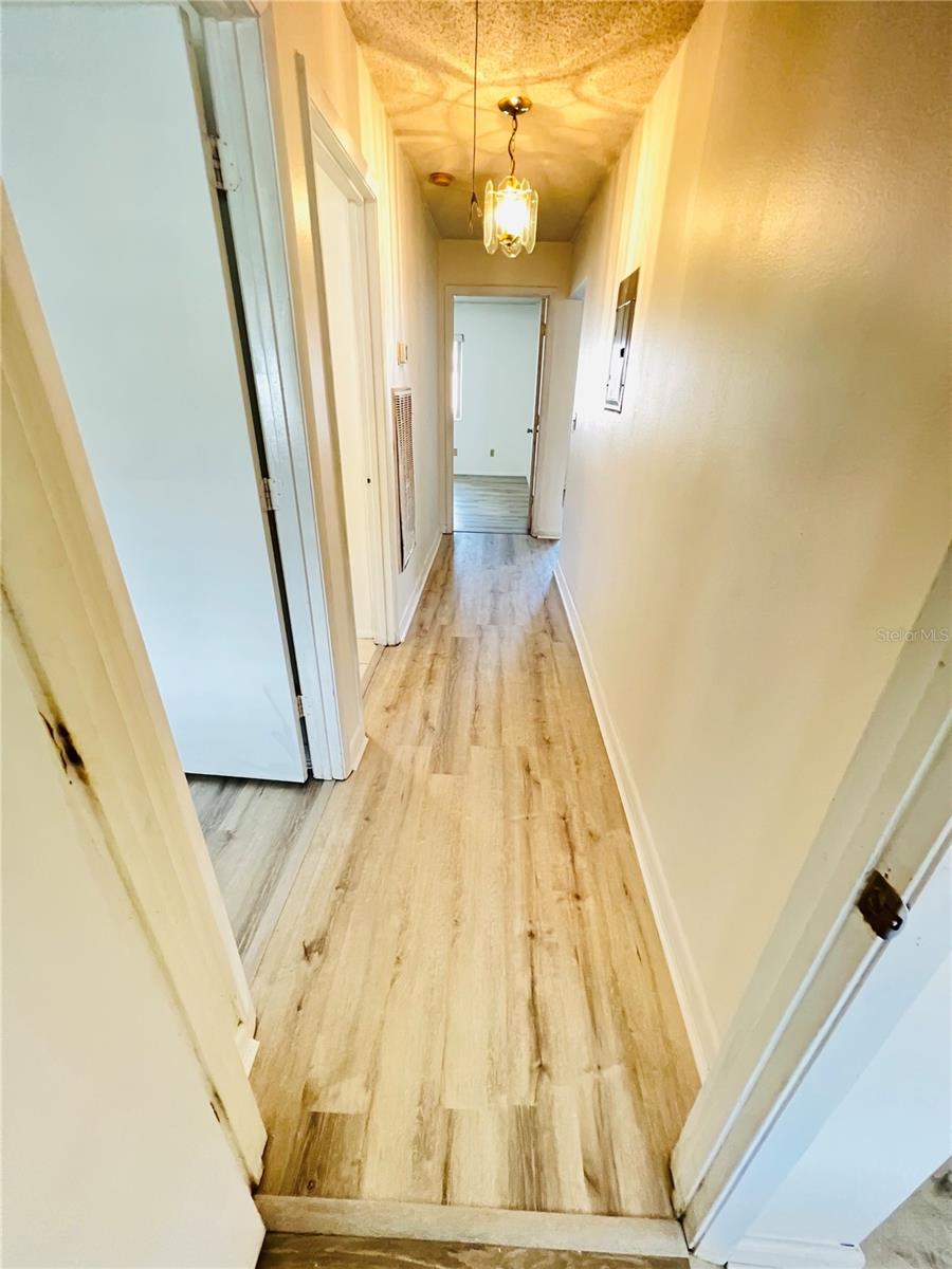 Image 22 of 28 For 532 Winter Terrace