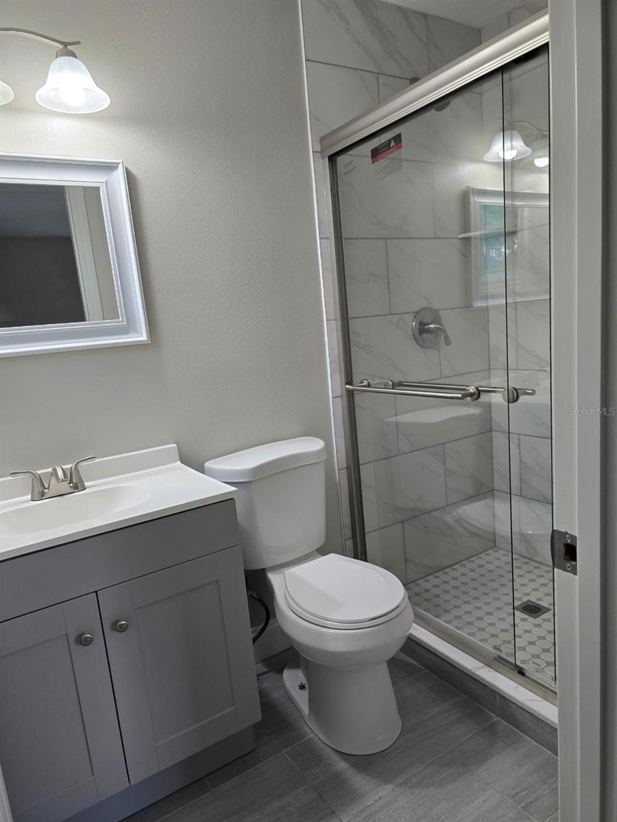 Image 15 of 25 For 11548 Missouri Street