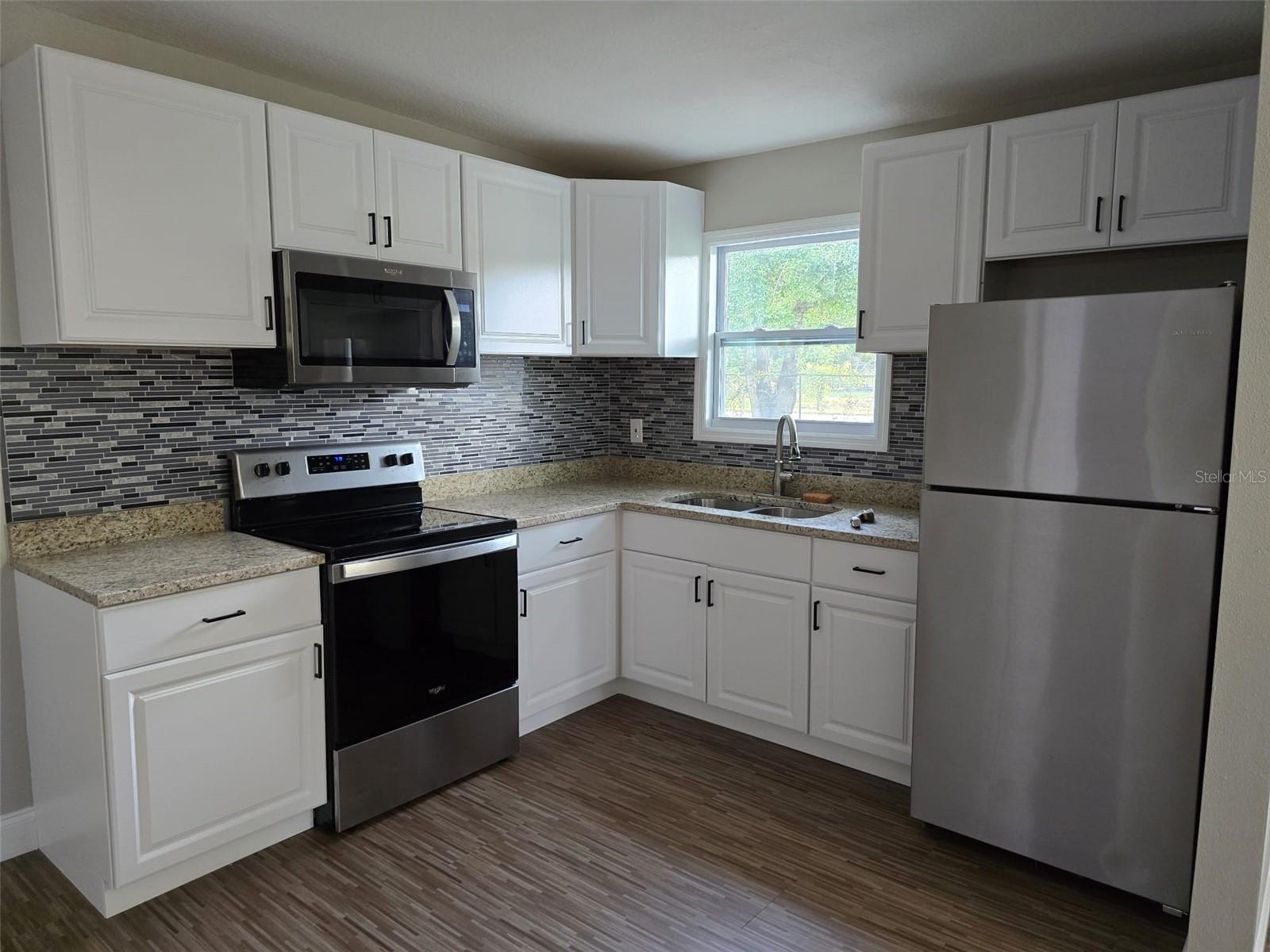 Image 16 of 25 For 11548 Missouri Street