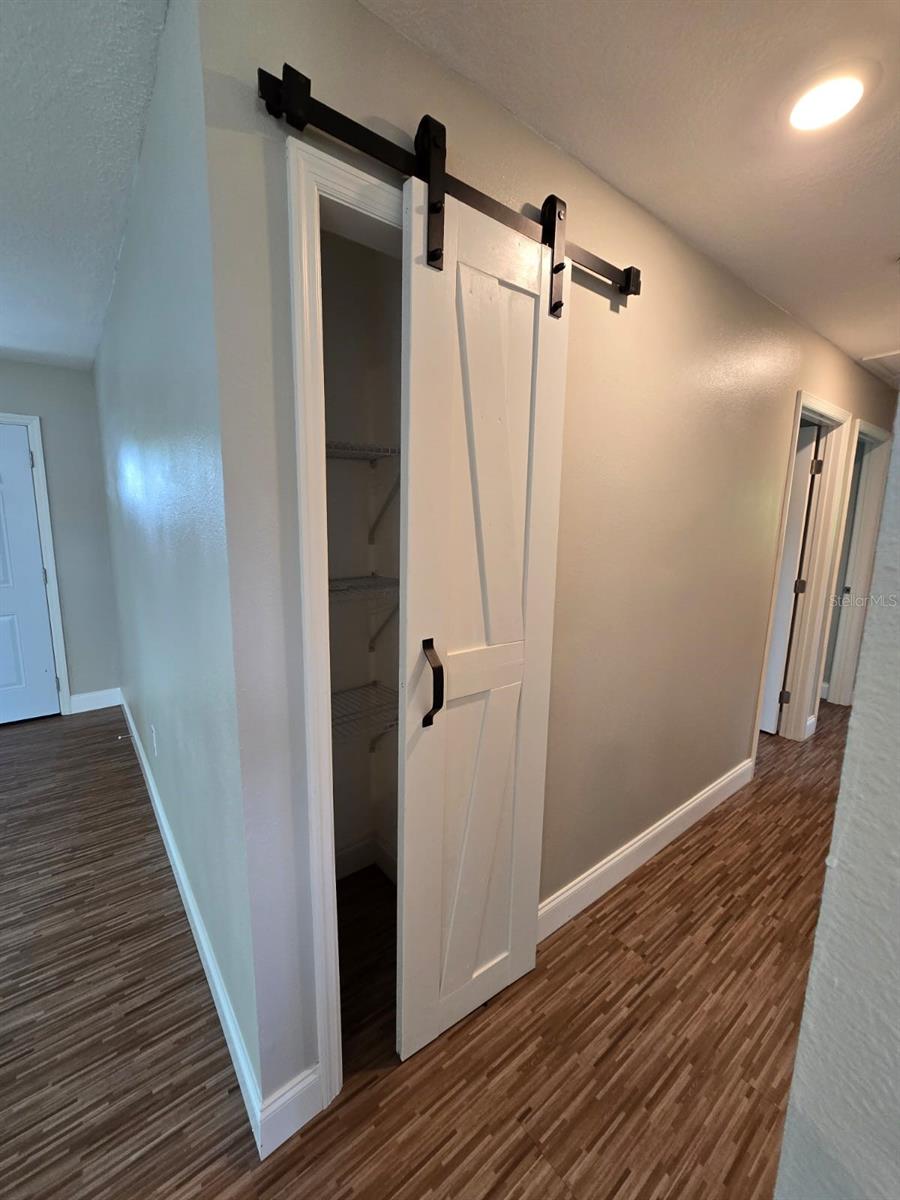 Image 5 of 25 For 11548 Missouri Street