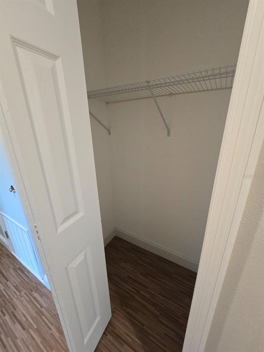 Image 6 of 25 For 11548 Missouri Street