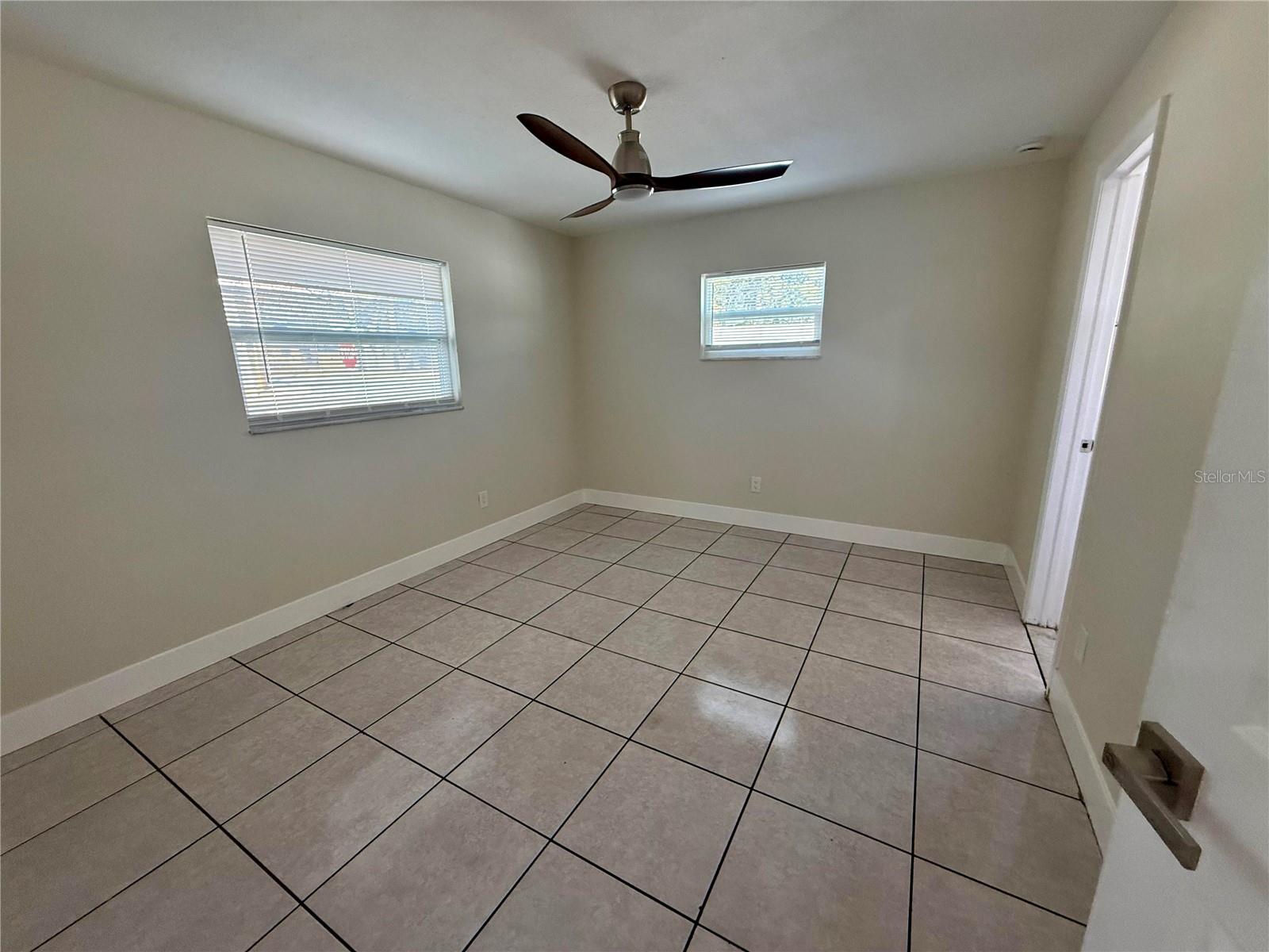 Image 21 of 31 For 459 Longwood Circle