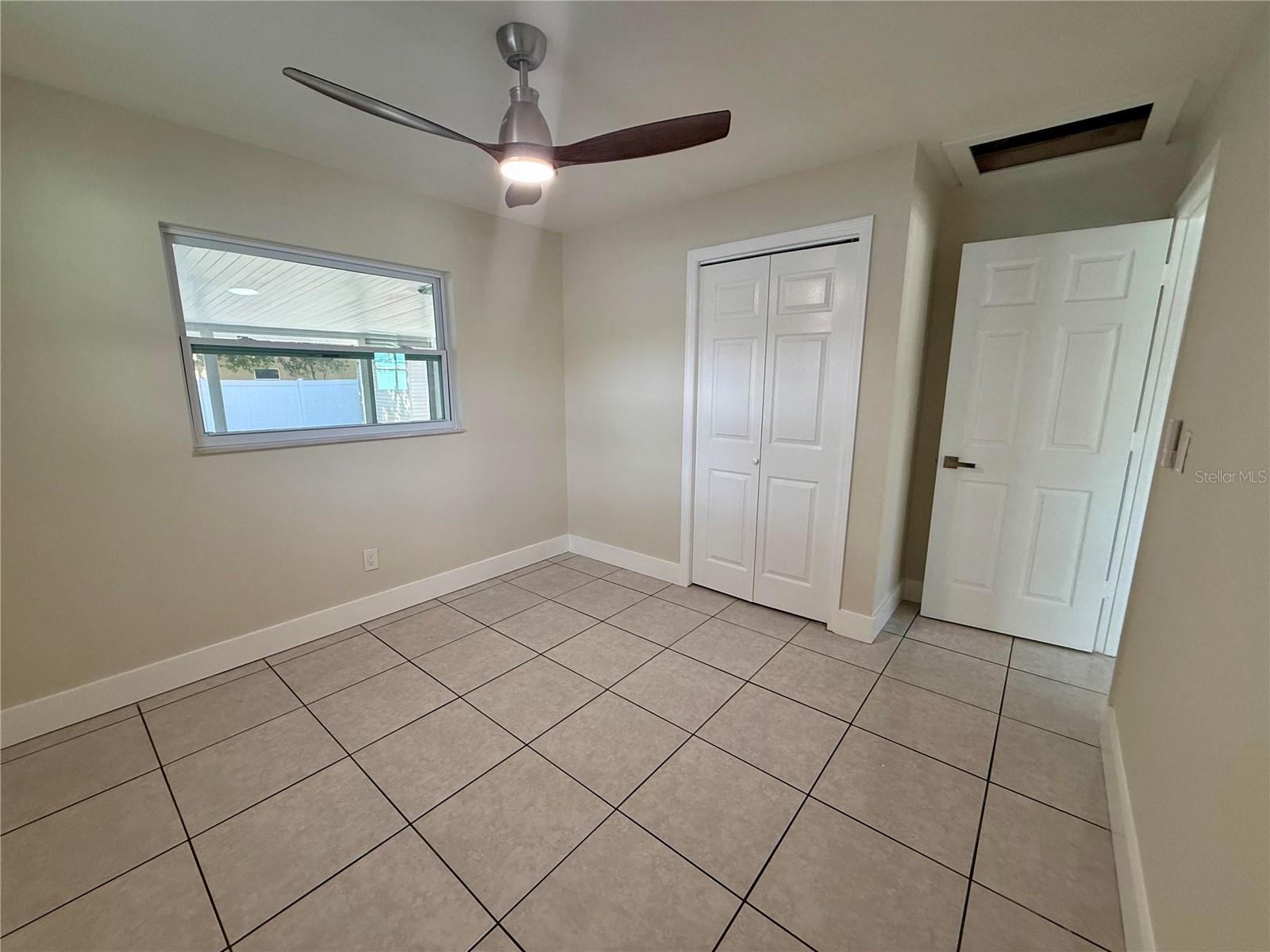 Image 27 of 31 For 459 Longwood Circle