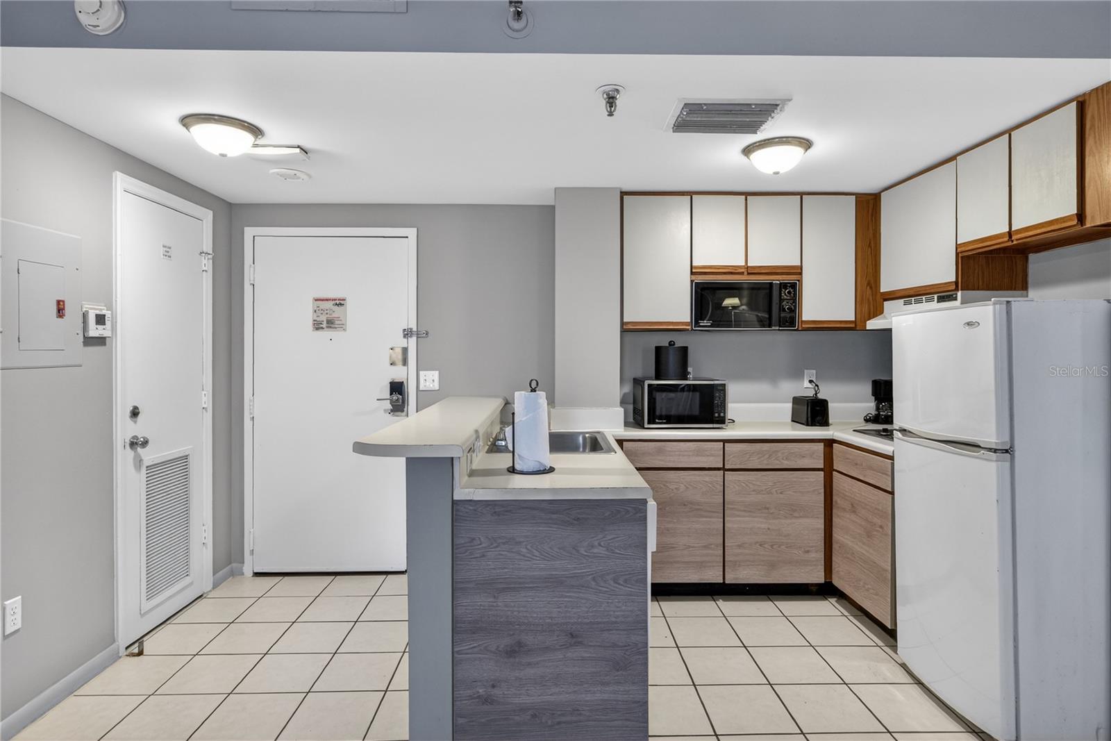 Image 14 of 37 For 6165 Carrier Dr  3803