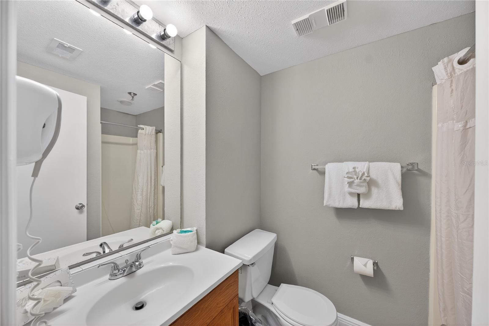 Image 18 of 37 For 6165 Carrier Dr  3803