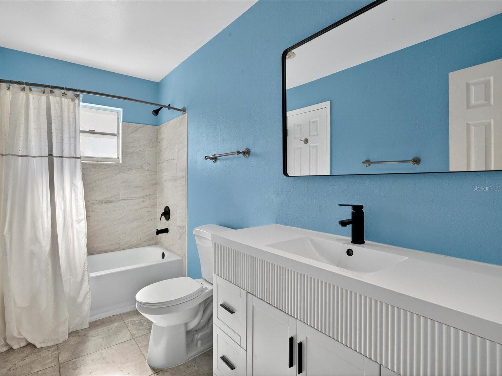 Image 11 of 29 For 11321 Scenic View Lane