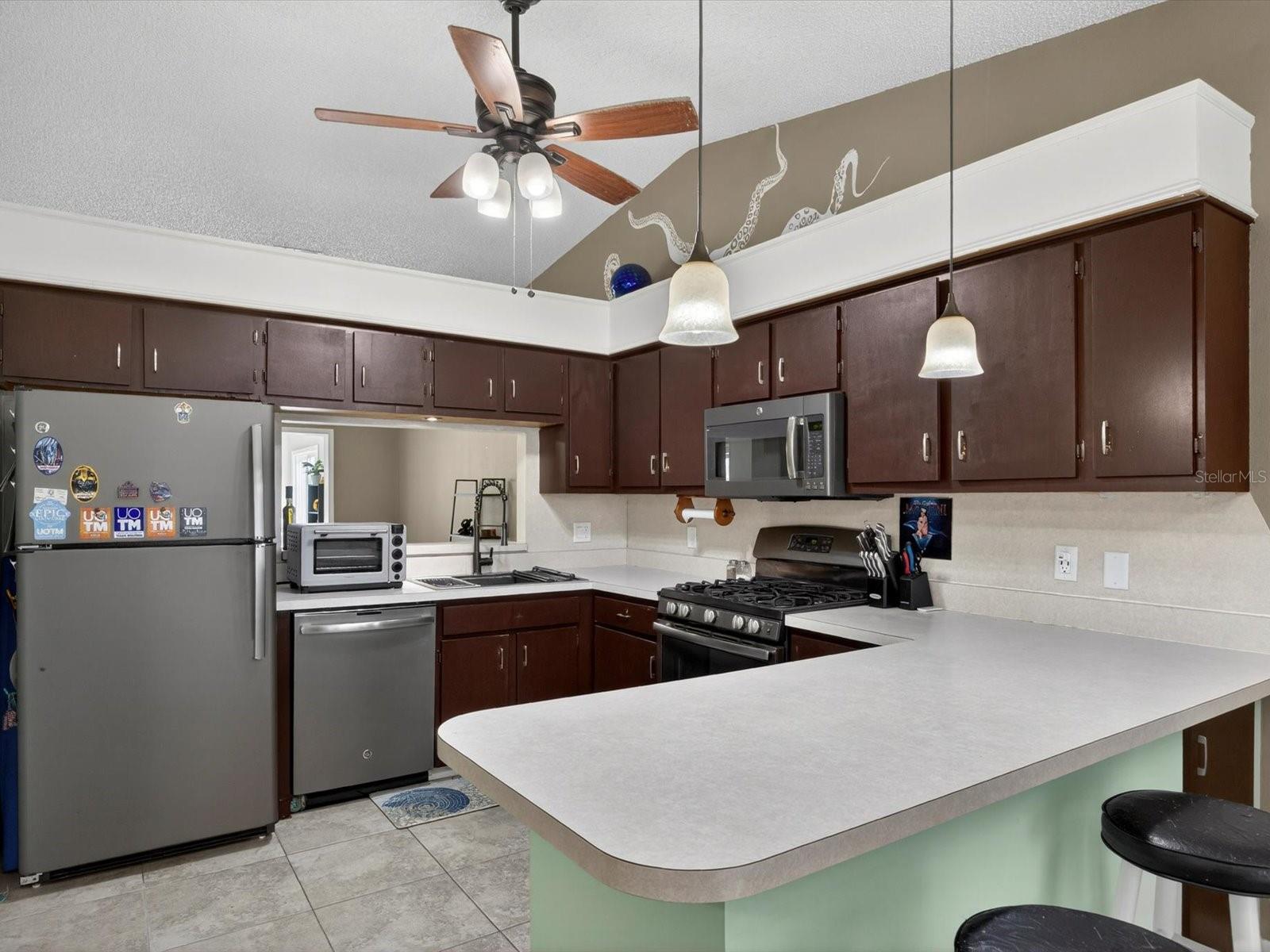 Image 8 of 29 For 11321 Scenic View Lane