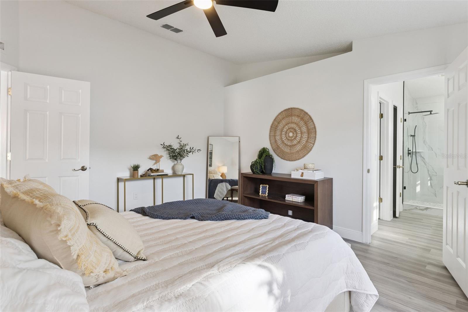 Image 27 of 45 For 453 Dominish Estates Drive