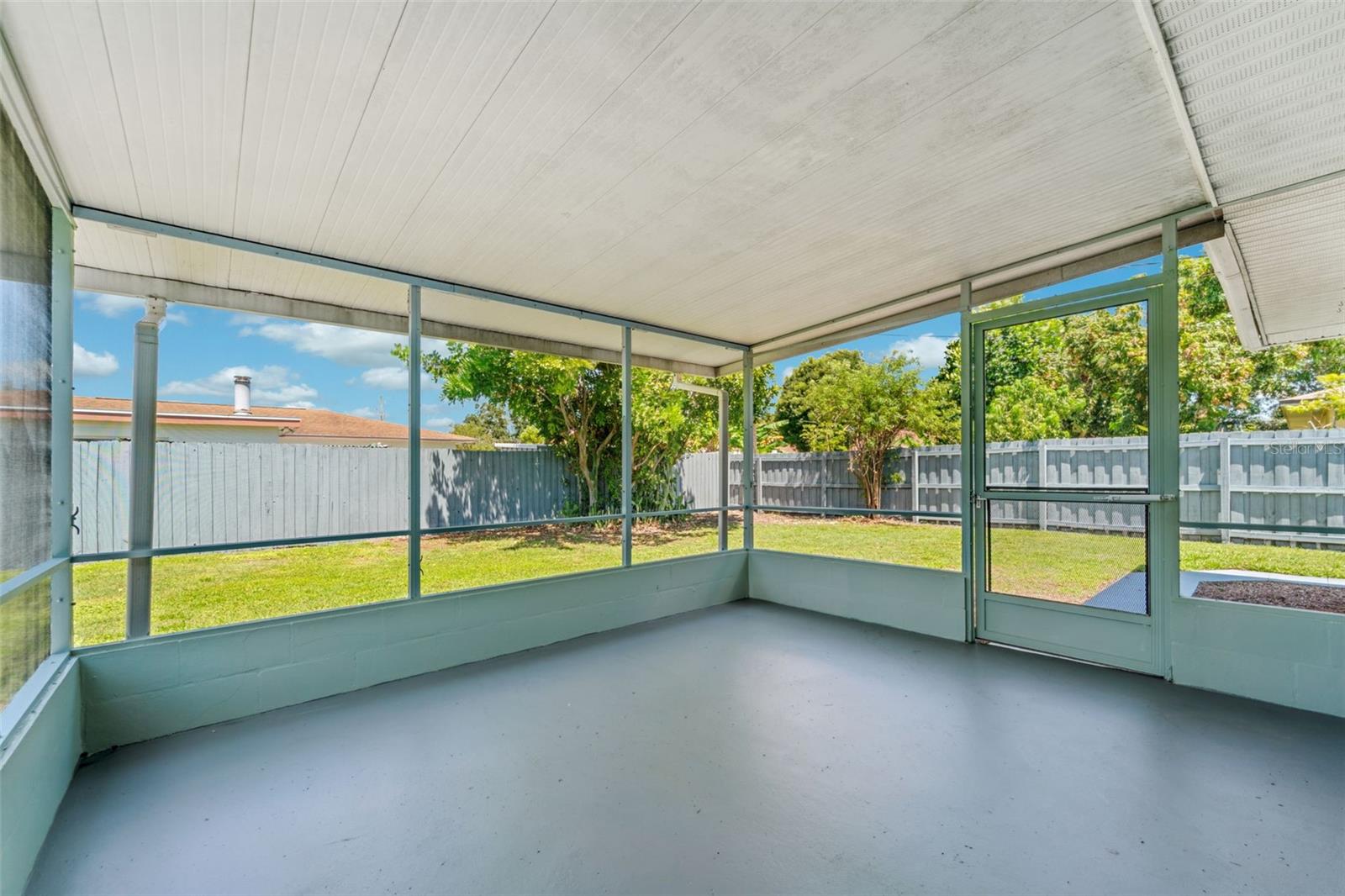 Image 12 of 26 For 1900 40th Street N