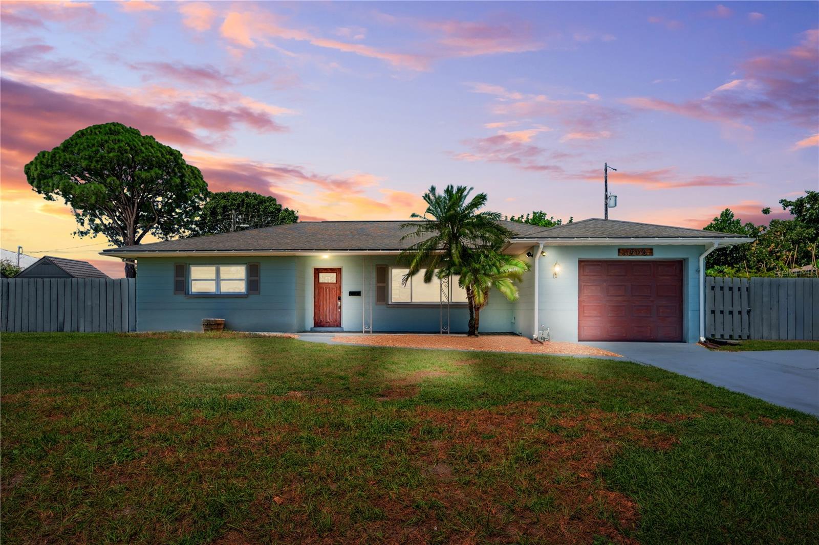 Image 26 of 26 For 1900 40th Street N