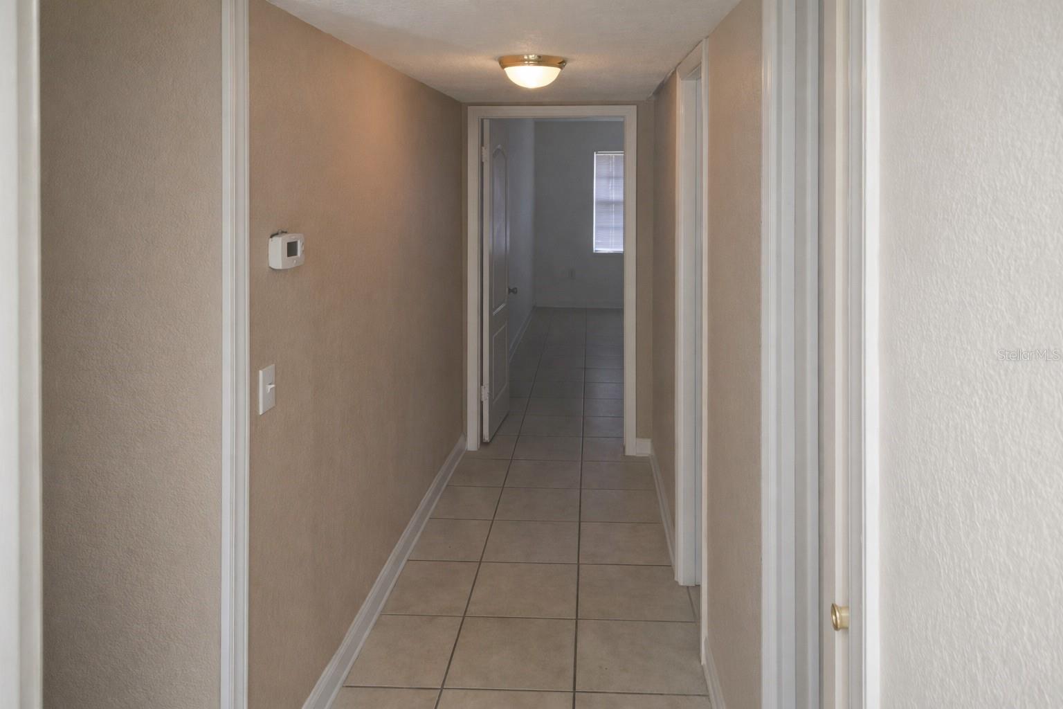 Image 6 of 13 For 2727 Oak Ridge Road 2- Bldg #7