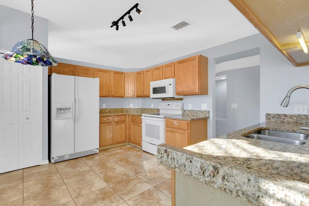 Image 2 of 24 For 8102 Country Run Parkway