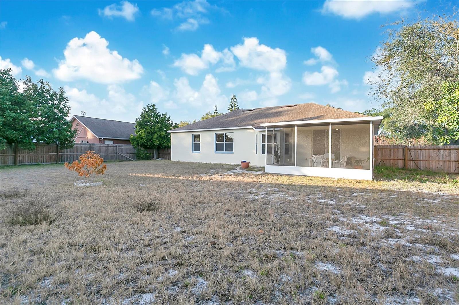 Image 20 of 24 For 8102 Country Run Parkway