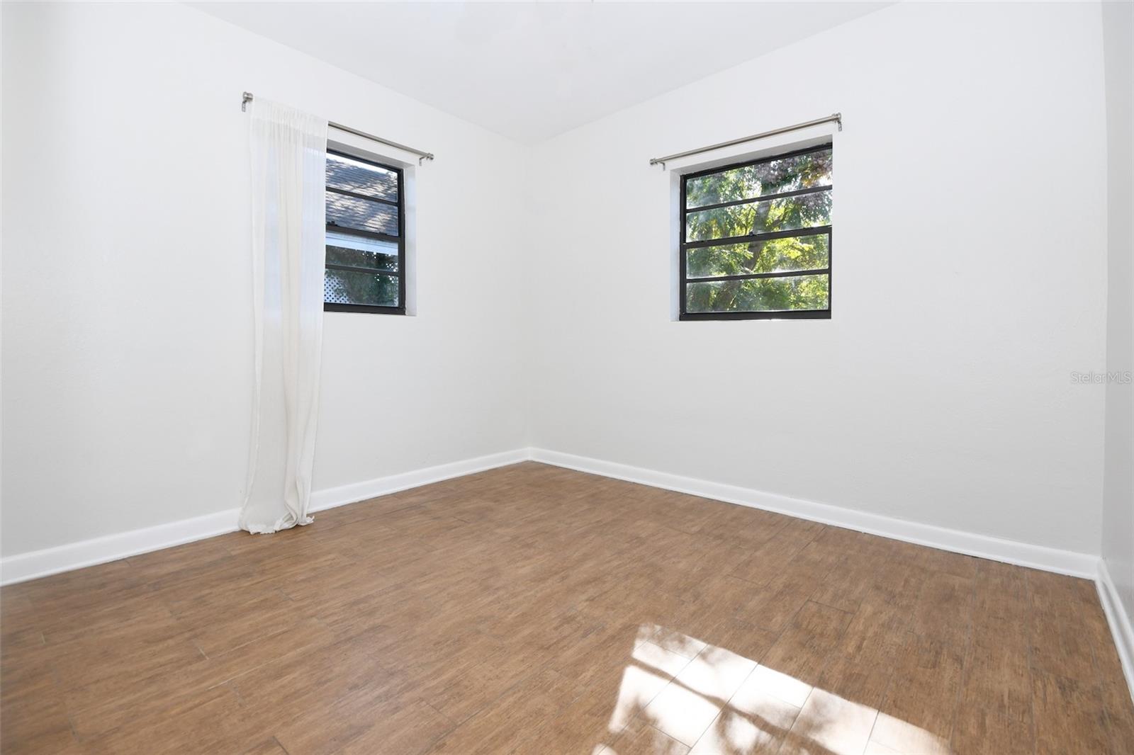 Image 22 of 28 For 336 Bunker Place