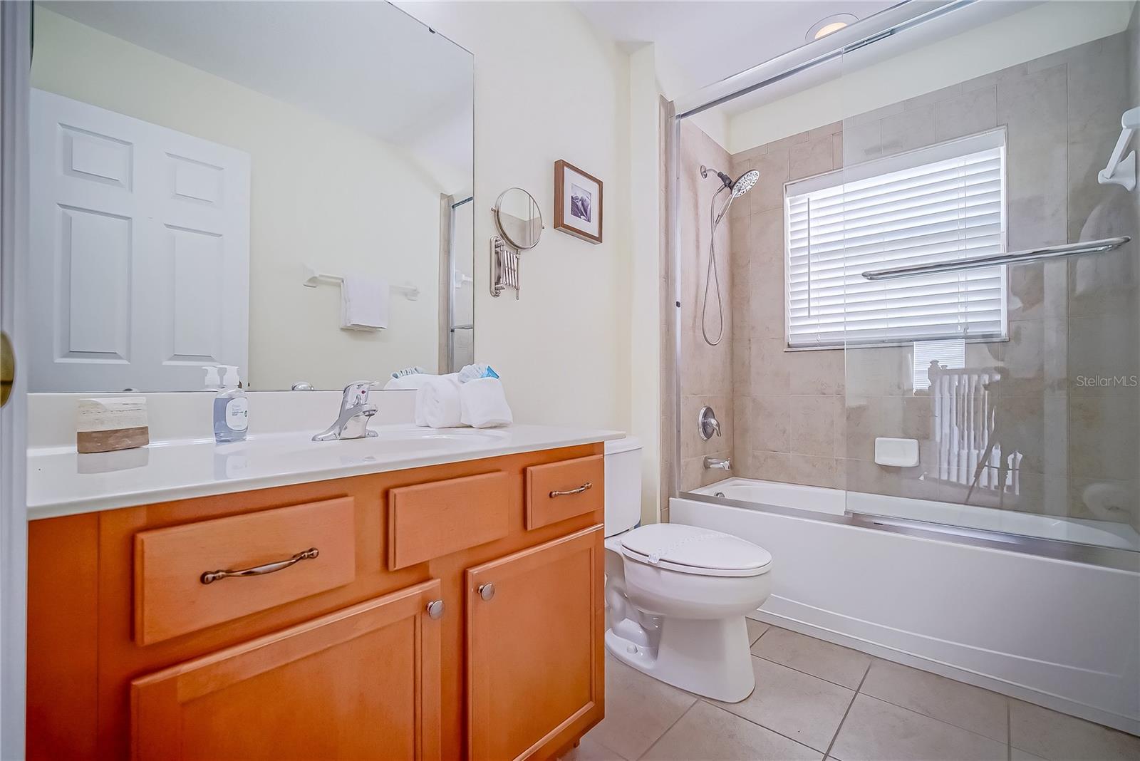 Image 25 of 39 For 1009 Orange Cosmos Boulevard