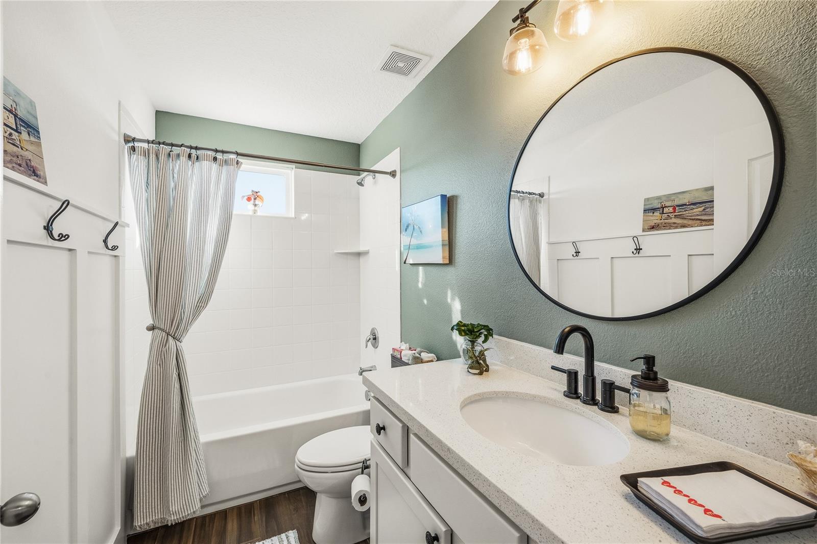 Image 33 of 61 For 17105 Gathering Place Circle