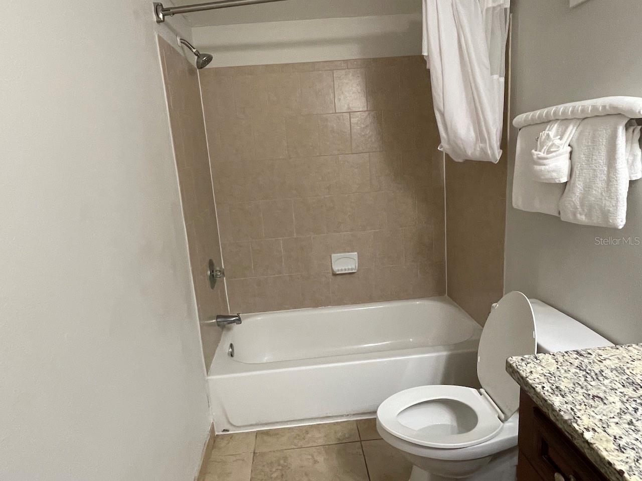 Image 12 of 21 For 6336 Parc Corniche Drive