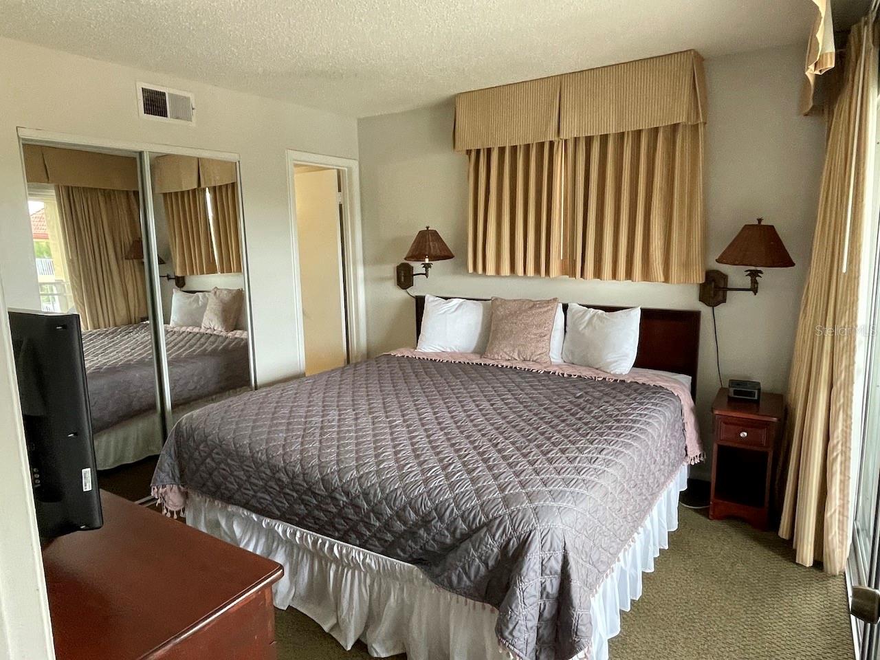 Image 15 of 21 For 6336 Parc Corniche Drive