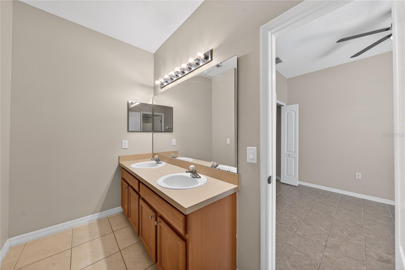 Image 23 of 59 For 3381 Marshfield Preserve Way