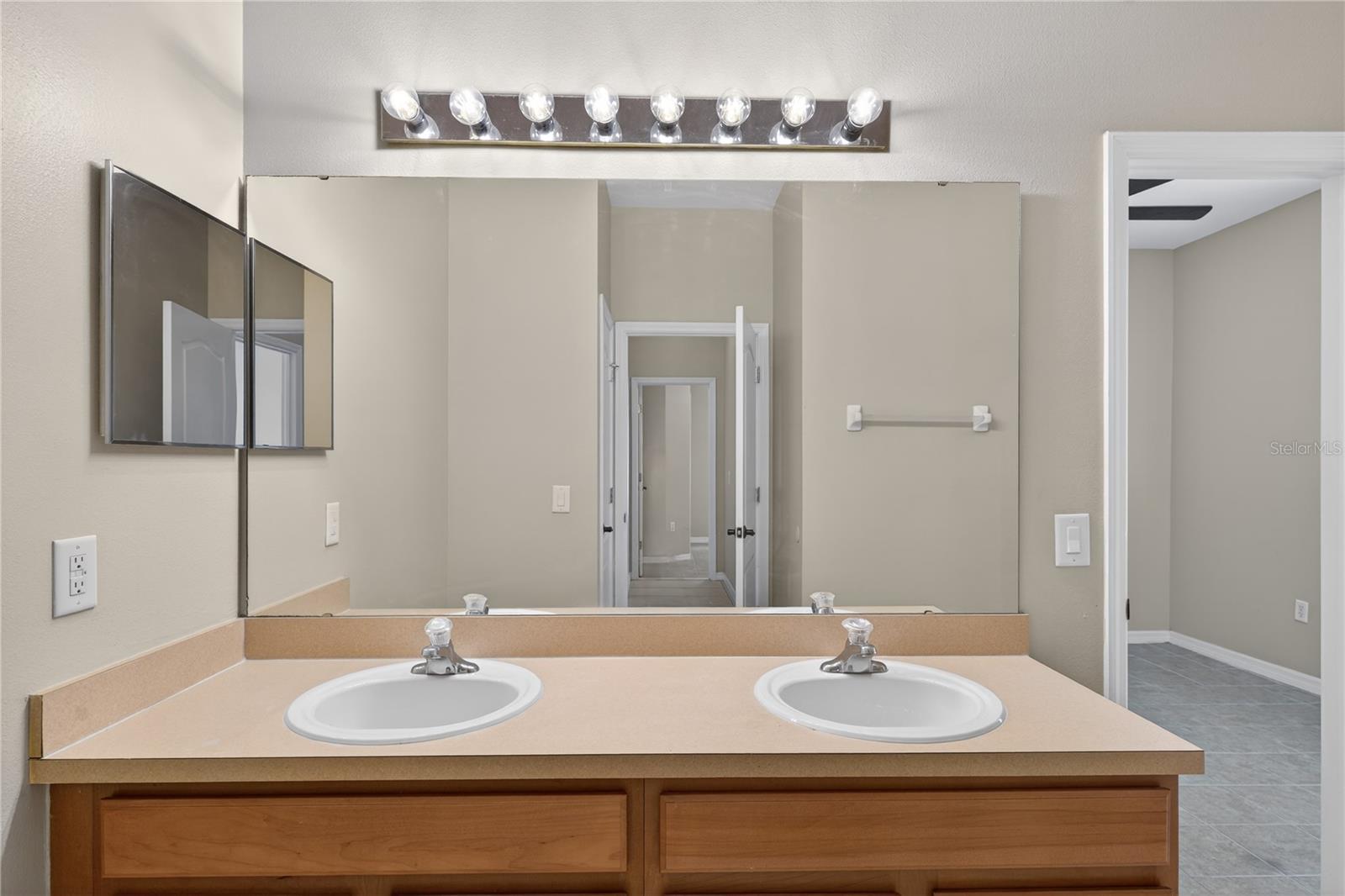 Image 25 of 59 For 3381 Marshfield Preserve Way