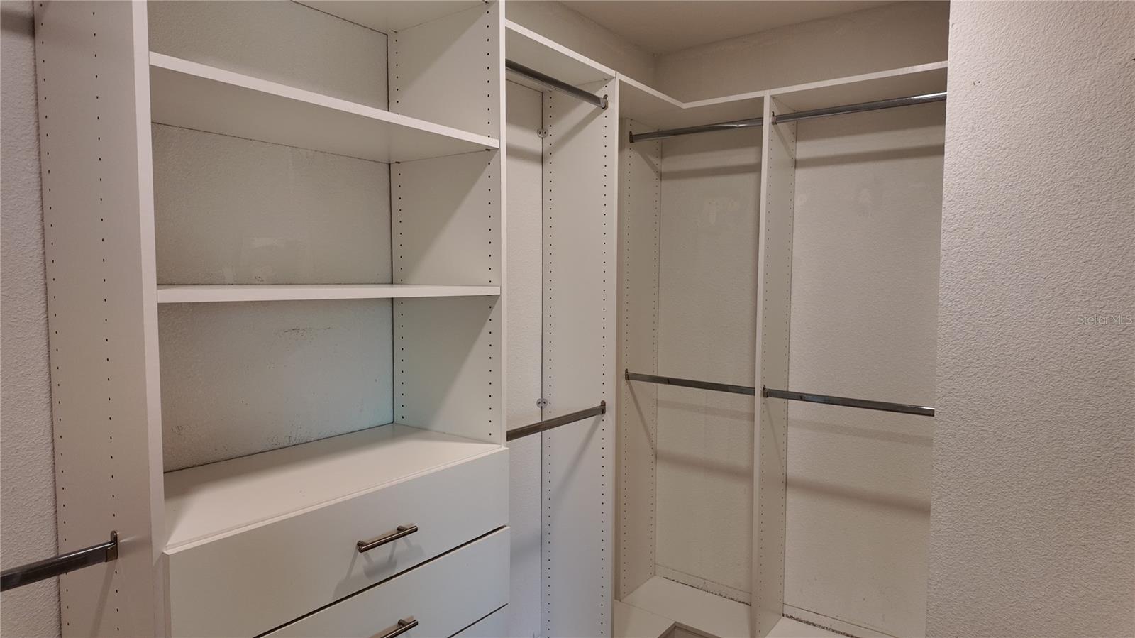 Image 17 of 32 For 8764 Lookout Pointe Drive