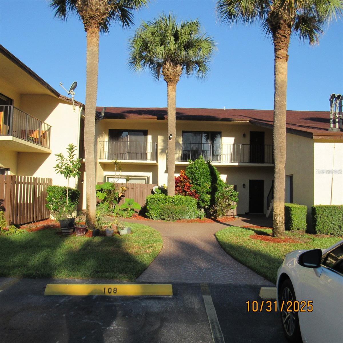 Image 2 of 16 For 2050 Oleander Boulevard 10-106
