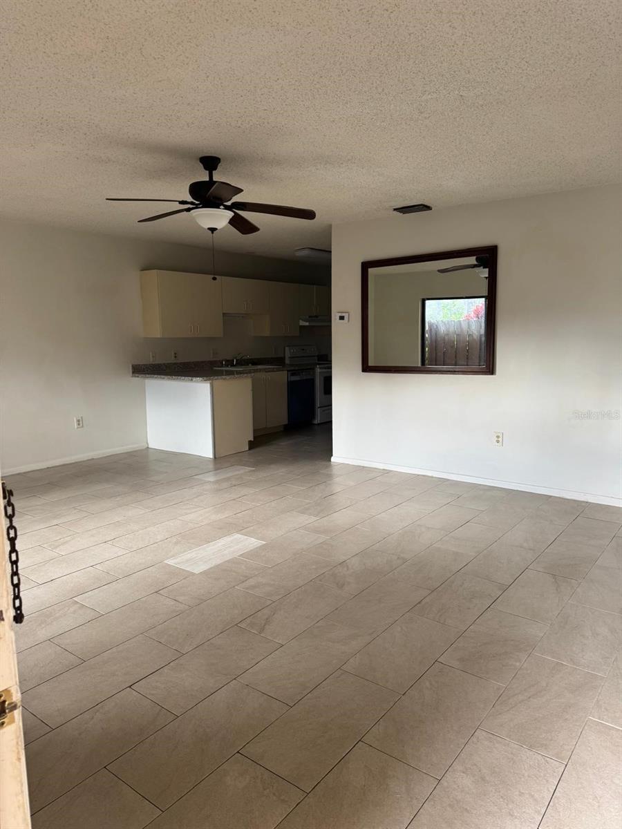 Image 5 of 16 For 2050 Oleander Boulevard 10-106